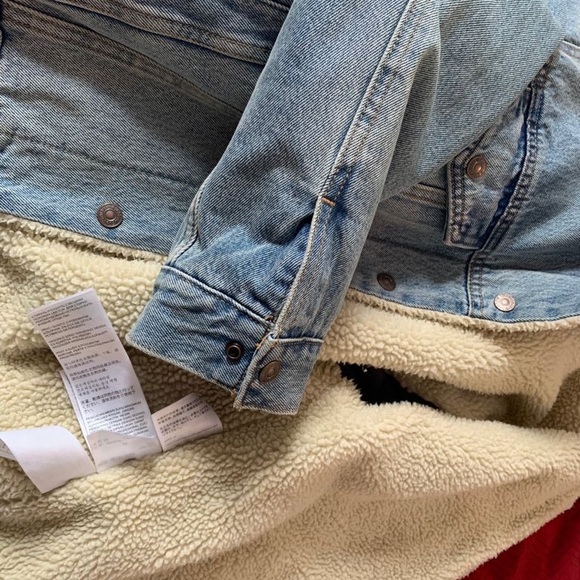 New Levî’s jacket - Picture 4 of 4